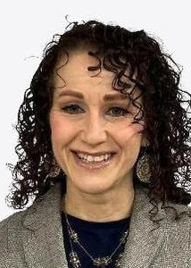 Head shot of Suzy Bills