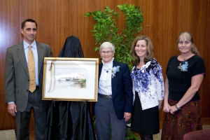 (l to r) MPA director, David Hart, presents a watercolor painting to Dell Keys (John Keys’ wife), and their daughters Robin Fisher and Kathe White.