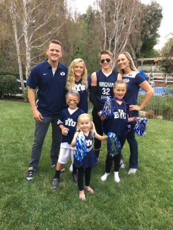 BYU Marriott finance alum Wes Whitman and his wife, Nicole, with their five children. Whitman says his wife was the most important part of his BYU experience. Photo courtesy of Wes Whitman.